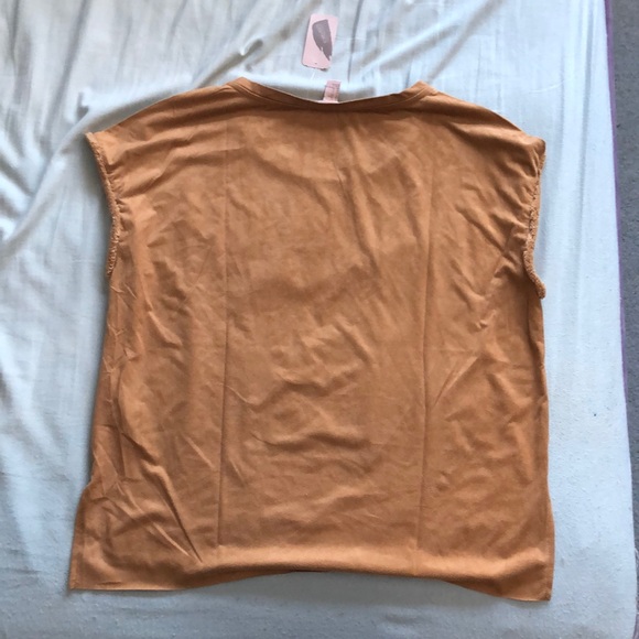 Shirt - Picture 4 of 4